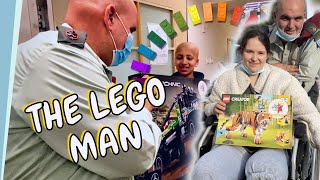 The Lego man. This is just great. איש הלגו